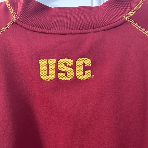 Nike Fit Therma Red and Gold USC Trojans Crewneck - Picture 5 of 10